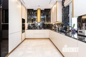 Коттедж 210м², 2-этажный, участок 7 сот.  