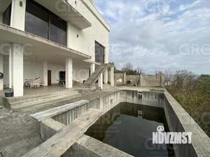 Дом 296м², 3-этажный, участок 6 сот.  