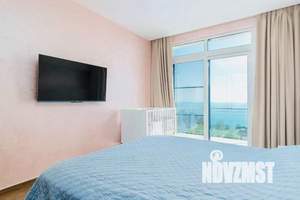 Дом 200м&sup2;, 2-этажный, участок 10 сот.  