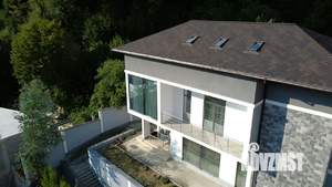 Коттедж 290м&sup2;, 3-этажный, участок 5 сот.  