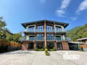 Дом 498м², 3-этажный, участок 8 сот.  