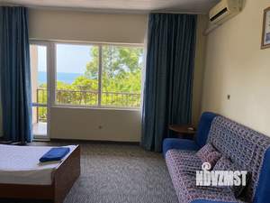 Дом 330м², 4-этажный, участок 8 сот.  