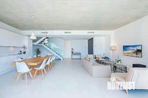 Дом 250м², 2-этажный, участок 10 сот.  