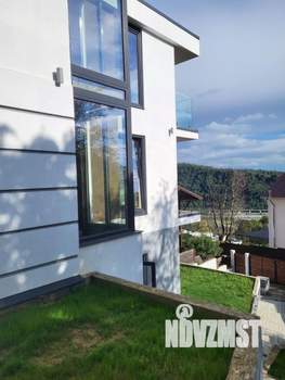 Коттедж 190м², 3-этажный, участок 4 сот.  