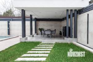 Дом 250м², 2-этажный, участок 5 сот.  