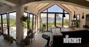 Коттедж 260м², 2-этажный, участок 10 сот.  