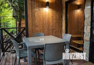 Дом 60м², 2-этажный, участок 3 сот.  