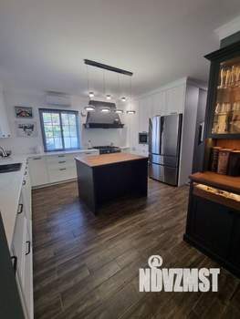 Дом 276м&sup2;, 2-этажный, участок 12 сот.  