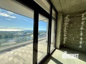 Дом 450м², 3-этажный, участок 10 сот.  