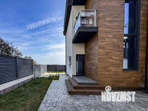 Дом 220м², 3-этажный, участок 4 сот.  