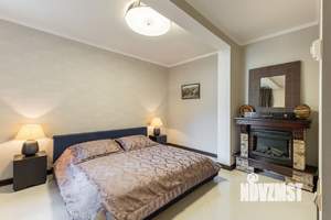 Коттедж 450м², 2-этажный, участок 18 сот.  