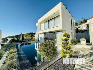 Дом 280м², 2-этажный, участок 8 сот.  