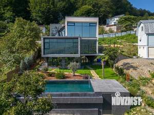 Дом 426м&sup2;, 3-этажный, участок 20 сот.  