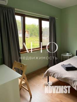 Коттедж 250м², 3-этажный, участок 6 сот.  