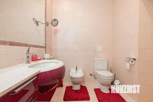 Коттедж 480м², 3-этажный, участок 10 сот.  