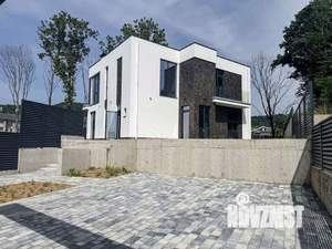 Дом 209м², 2-этажный, участок 6 сот.  