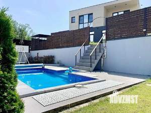 Дом 200м², 2-этажный, участок 10 сот.  