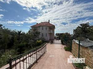 Дом 253м², 3-этажный, участок 7 сот.  