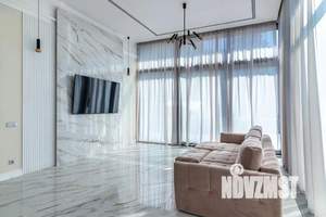 Коттедж 297м², 3-этажный, участок 7 сот.  