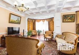 Дом 280м², 2-этажный, участок 10 сот.  
