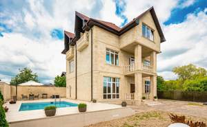 Дом 360м², 3-этажный, участок 6 сот.  