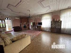 Дом 425м², 3-этажный, участок 6 сот.  
