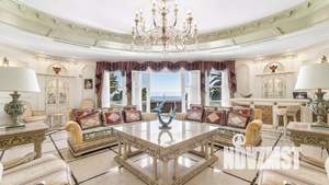 Дом 1400м², 3-этажный, участок 35 сот.  