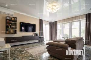 Дом 250м², 2-этажный, участок 7 сот.  