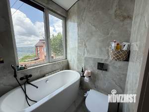 Коттедж 215м², 3-этажный, участок 6 сот.  