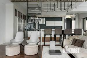 Дом 243м&sup2;, 2-этажный, участок 6 сот.  