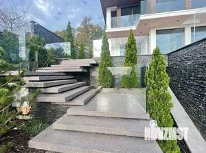 Дом 300м², 2-этажный, участок 10 сот.  