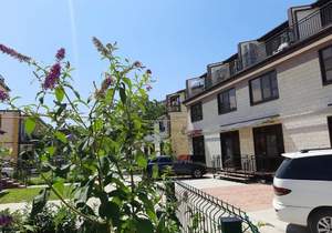 Дом 88м&sup2;, 3-этажный, участок 0 сот.  