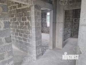 Дом 180м&sup2;, 2-этажный, участок 4 сот.  