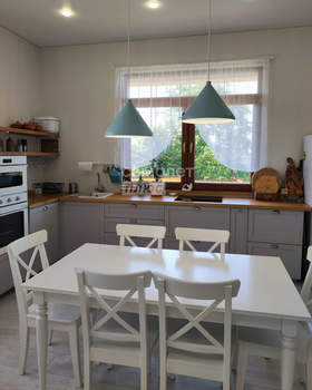 Дом 181м², 2-этажный, участок 6 сот.  