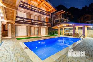 Дом 300м², 3-этажный, участок 7 сот.  