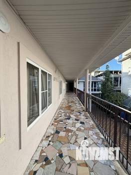 Дом 298м², 2-этажный, участок 4 сот.  