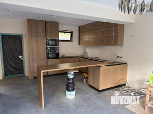 Дом 218м², 3-этажный, участок 2 сот.  