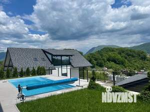 Дом 180м², 2-этажный, участок 10 сот.  