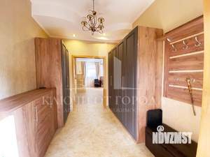 Коттедж 550м², 3-этажный, участок 5 сот.  