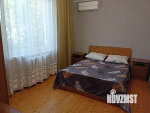 Дом 100м², 2-этажный, участок 6 сот.  