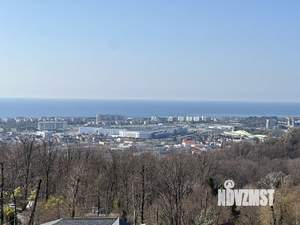 Дом 220м², 3-этажный, участок 4 сот.  