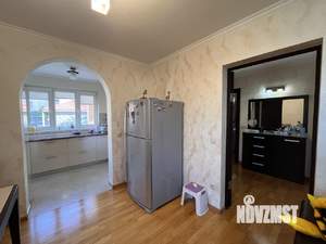 Дом 200м², 2-этажный, участок 7 сот.  