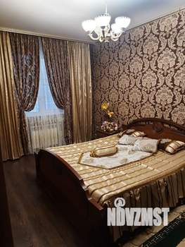 Дом 292м², 2-этажный, участок 6 сот.  