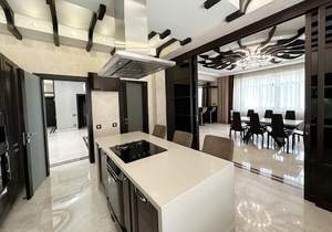 Дом 1050м², 4-этажный, участок 7 сот.  