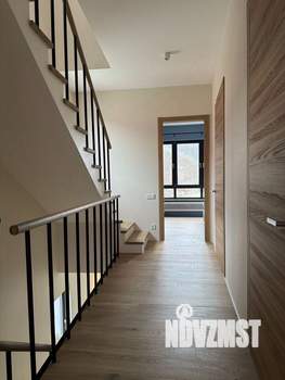 Дом 190м², 3-этажный, участок 10 сот.  