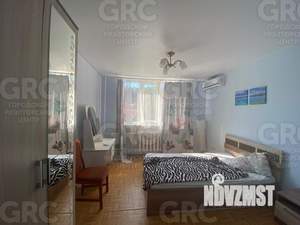 Дом 530м², 3-этажный, участок 10 сот.  