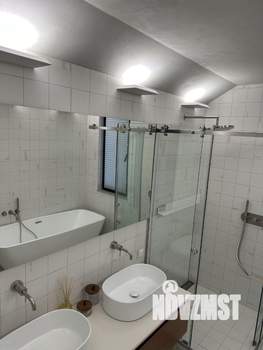 Дом 150м², 3-этажный, участок 3 сот.  