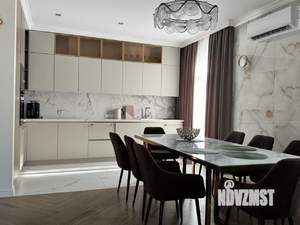 Дом 180м², 2-этажный, участок 6 сот.  