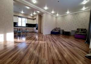 Дом 185м², 2-этажный, участок 9 сот.  