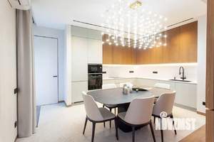 Дом 290м², 2-этажный, участок 12 сот.  